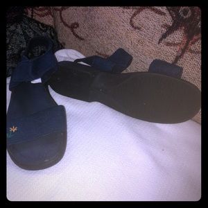 Blue Jean material Totes Sandals- 6 1/2 Wide